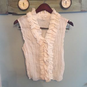 Crinkle v-neck ruffle blouse